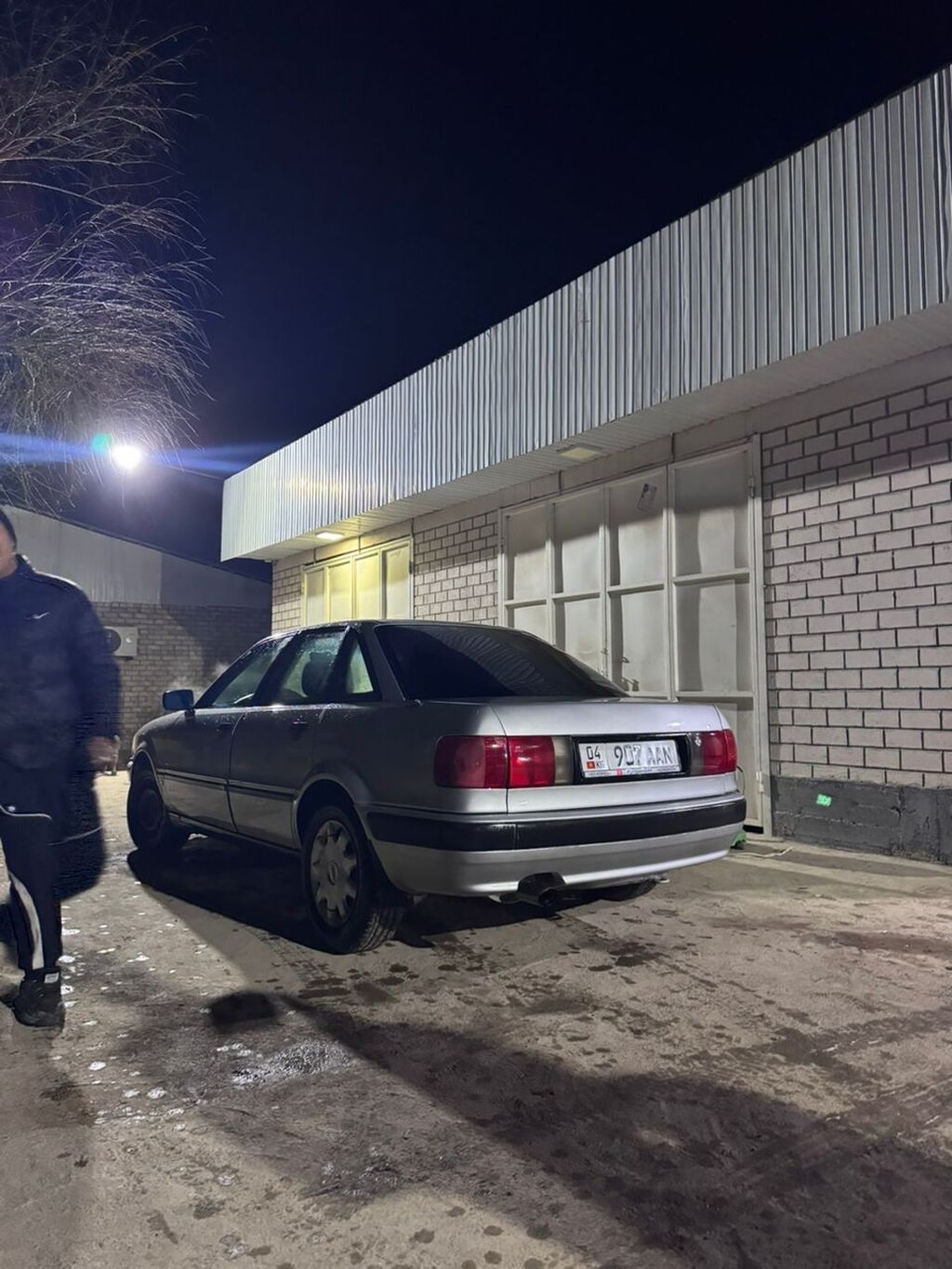 Audi 80