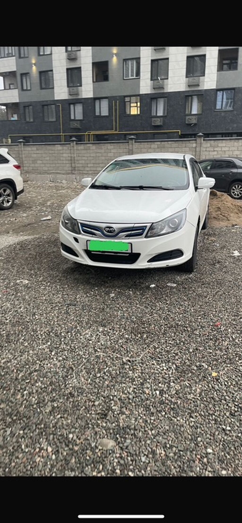 BYD E5