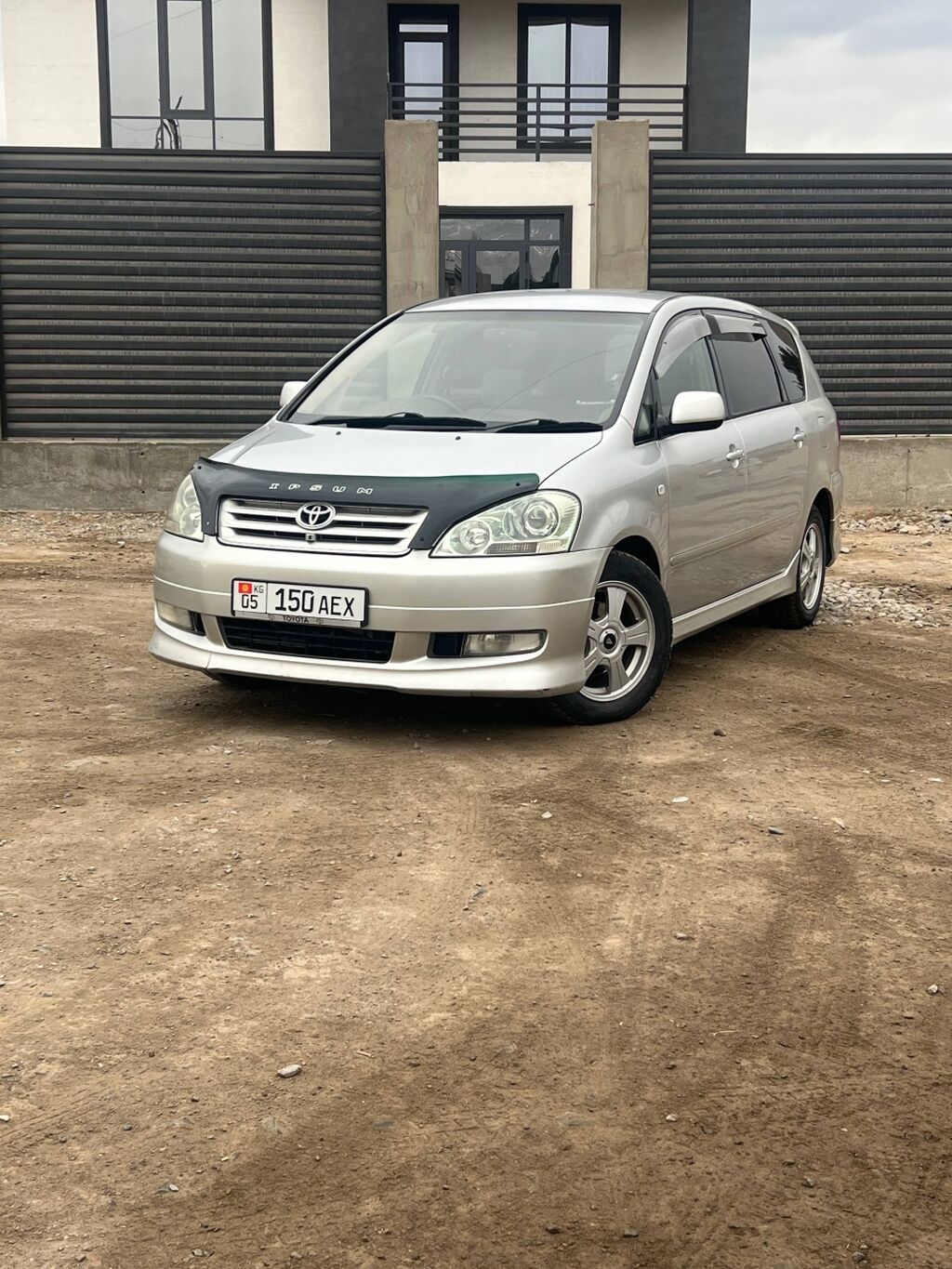 Toyota Ipsum