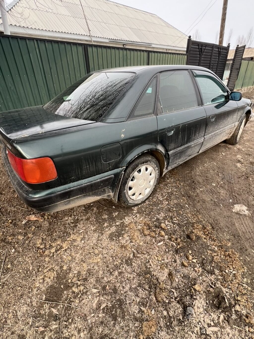 Audi 100