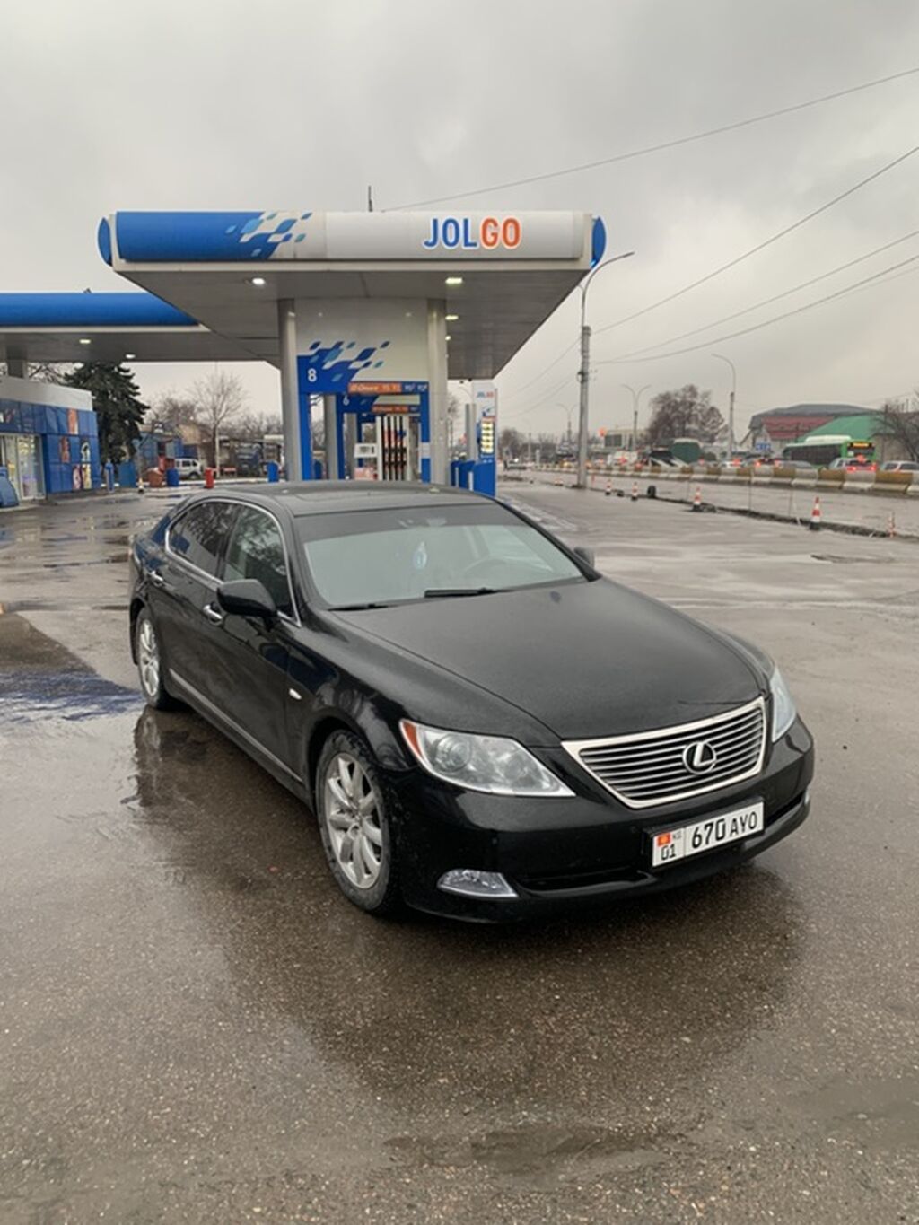 Lexus LS