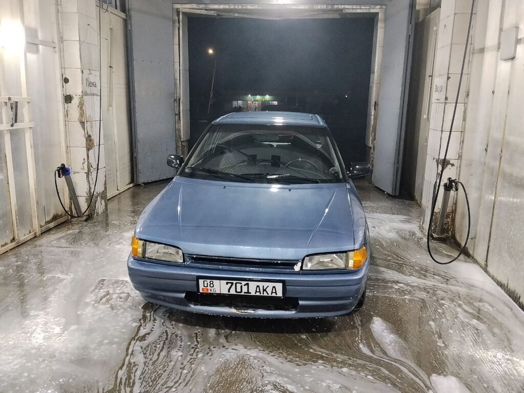 Mazda 323