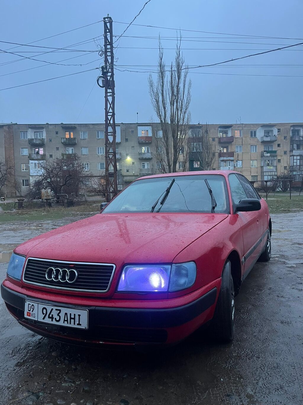 Audi 100