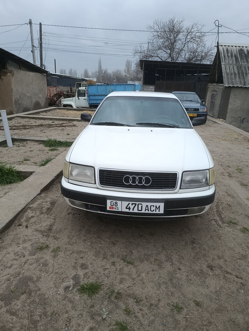 Audi 100