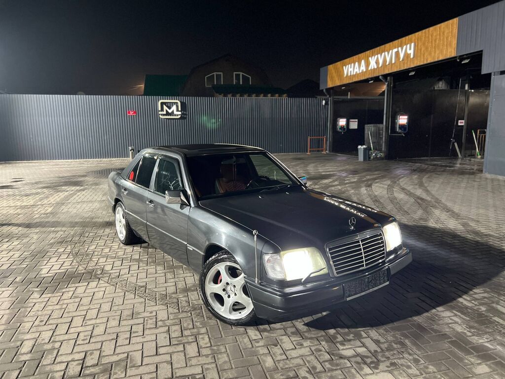 Mercedes-Benz W124