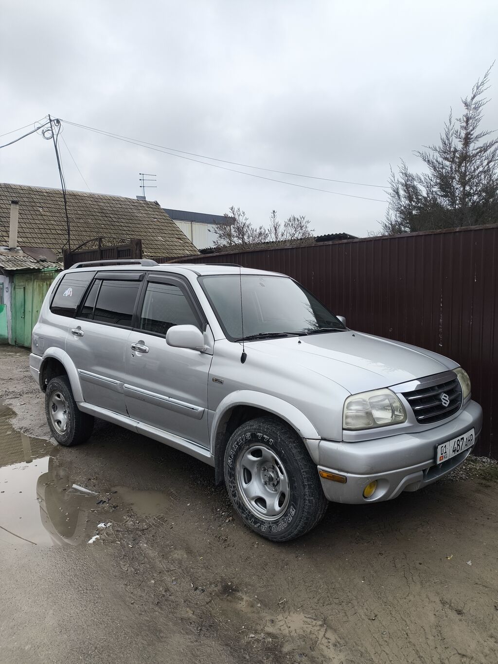 Suzuki XL7