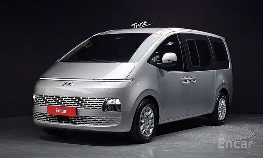 Hyundai Staria