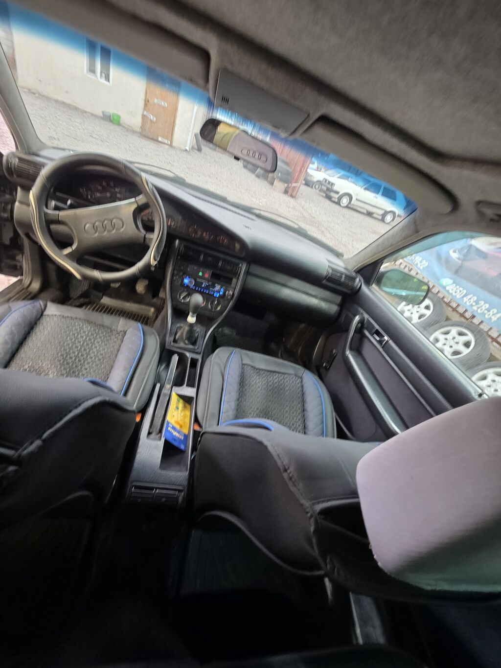 Audi 100