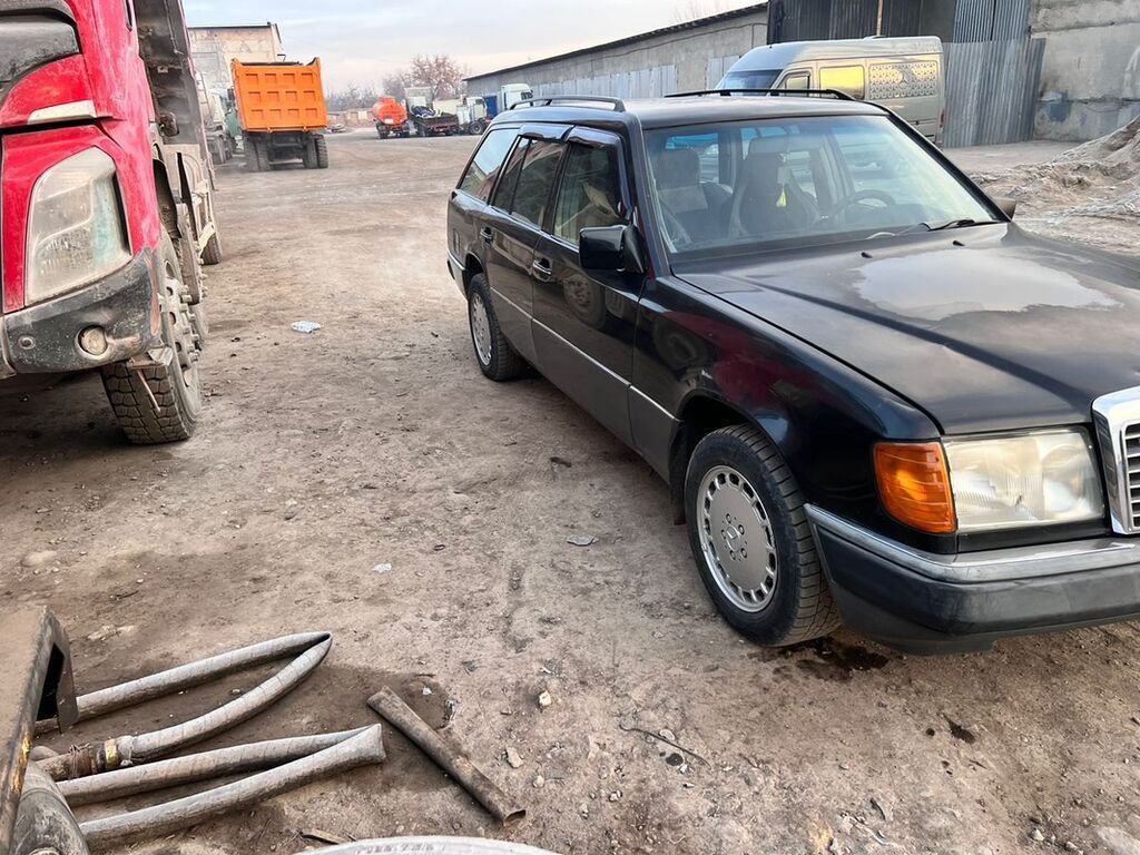 Mercedes-Benz W124