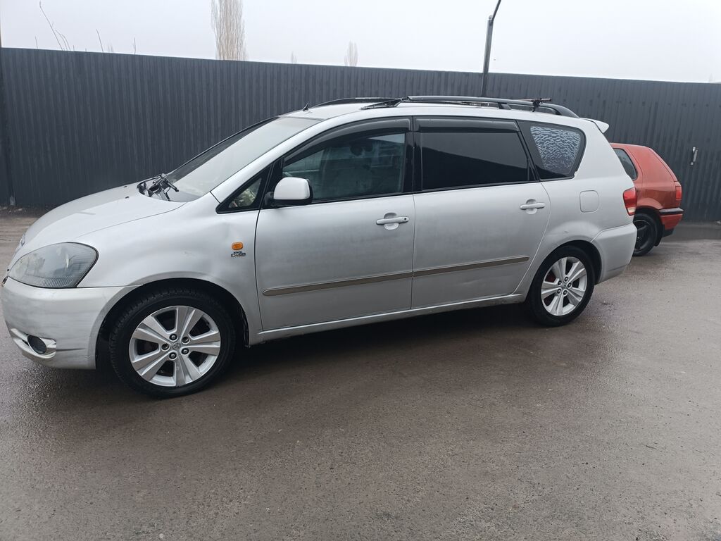 Toyota Avensis Verso