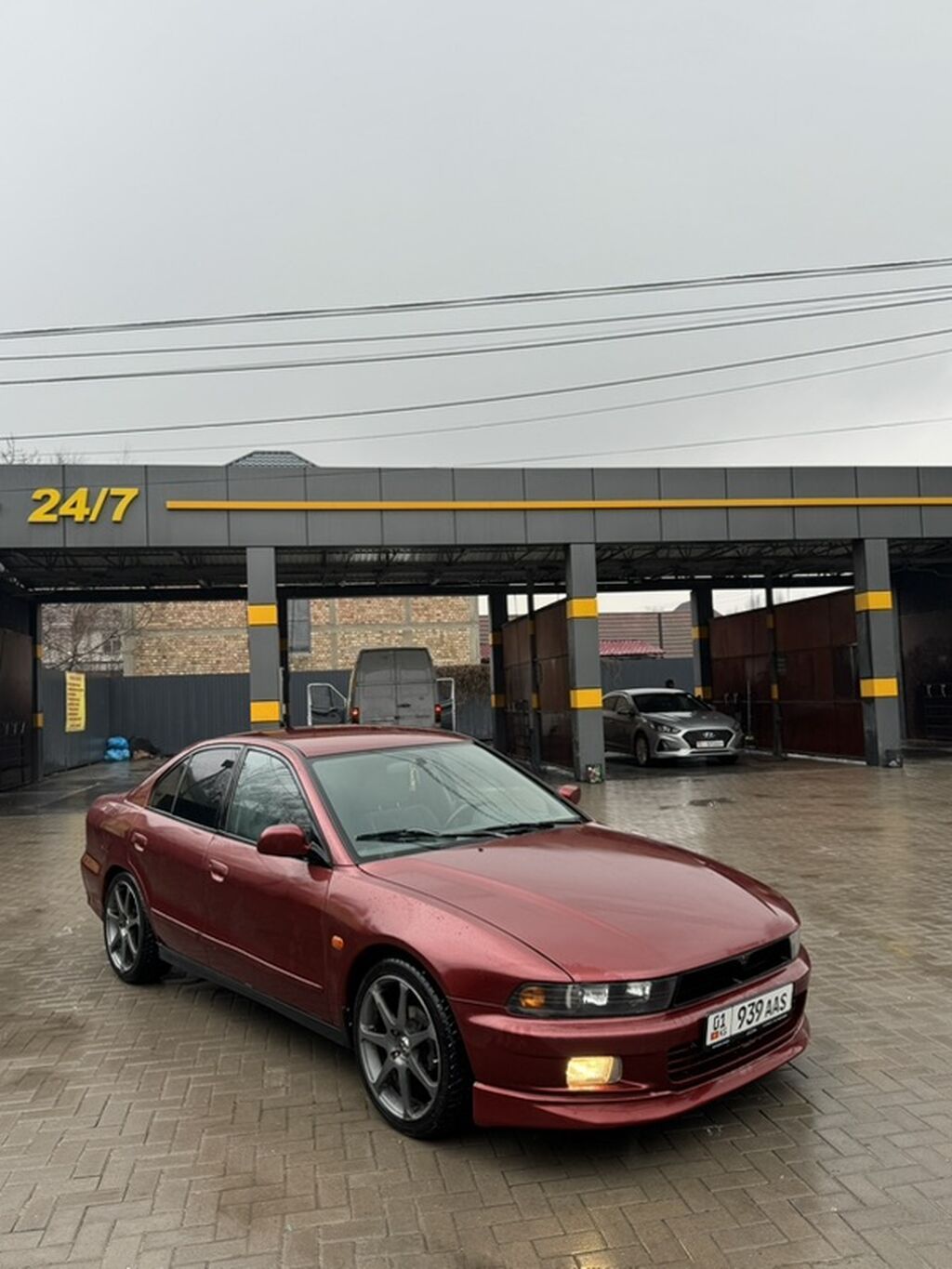 Mitsubishi Galant
