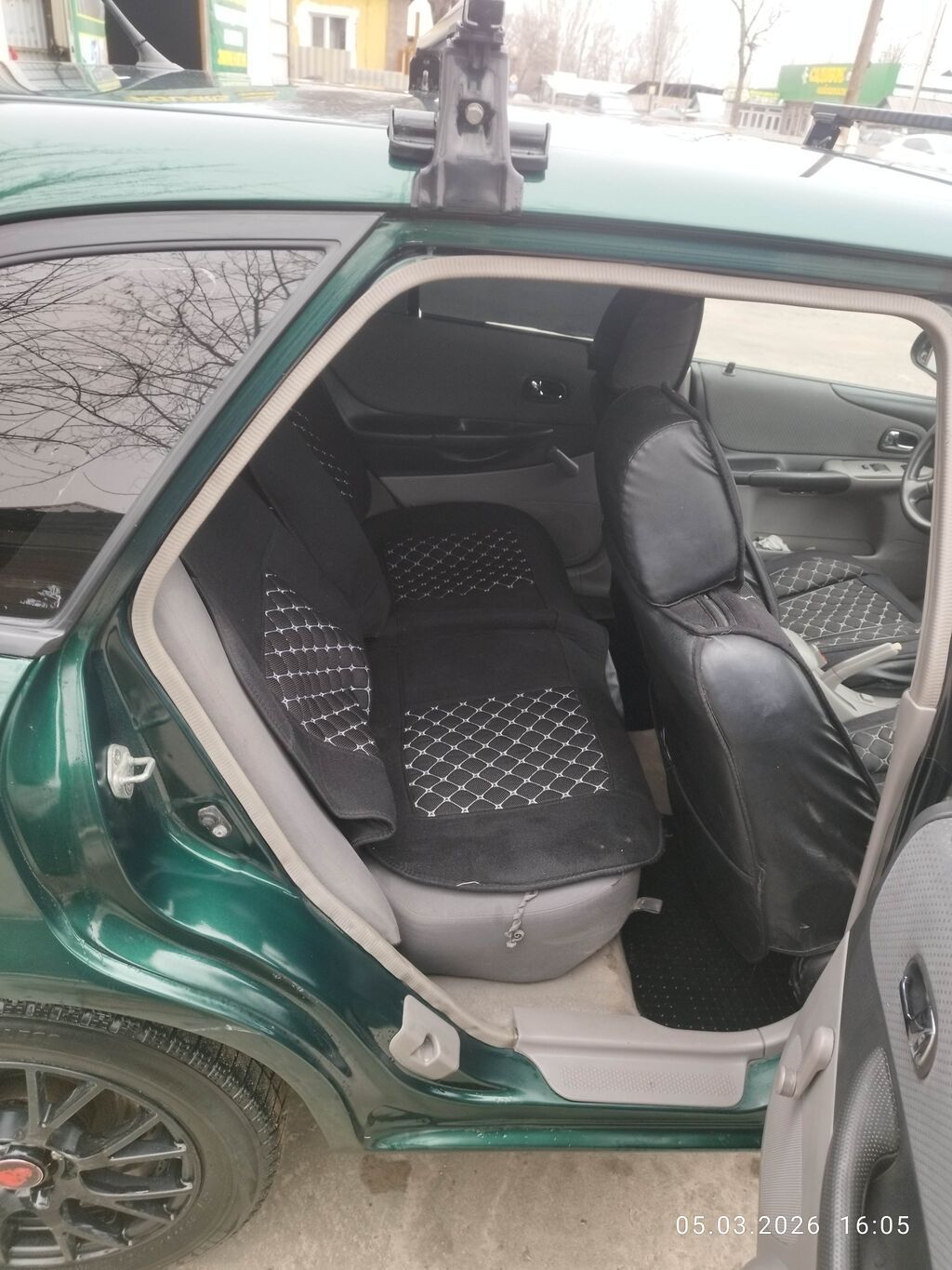 Mazda 323
