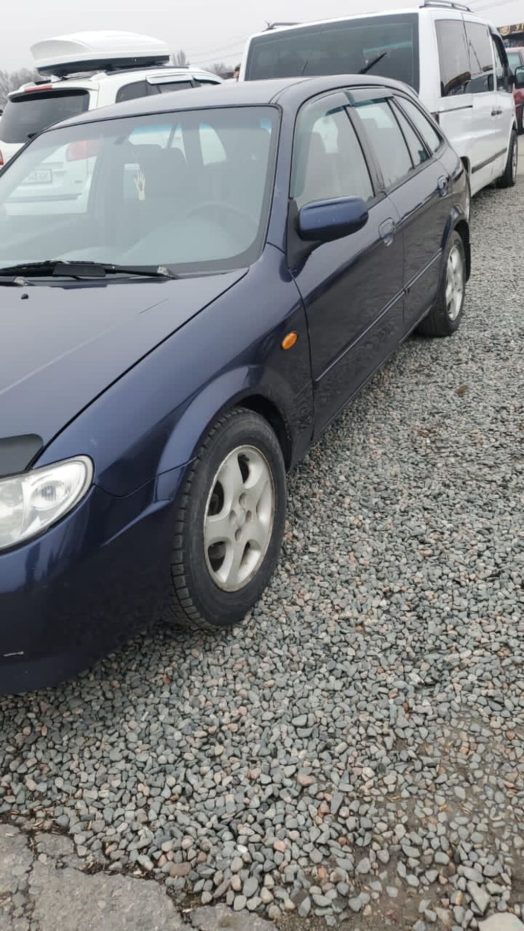 Mazda 323