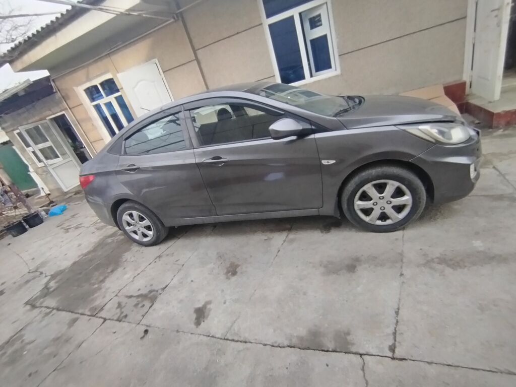 Hyundai Solaris