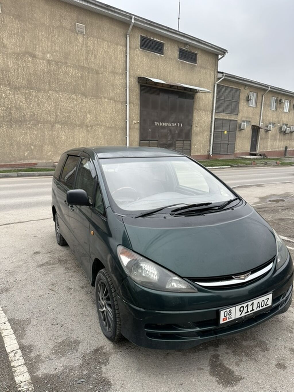 Toyota Estima