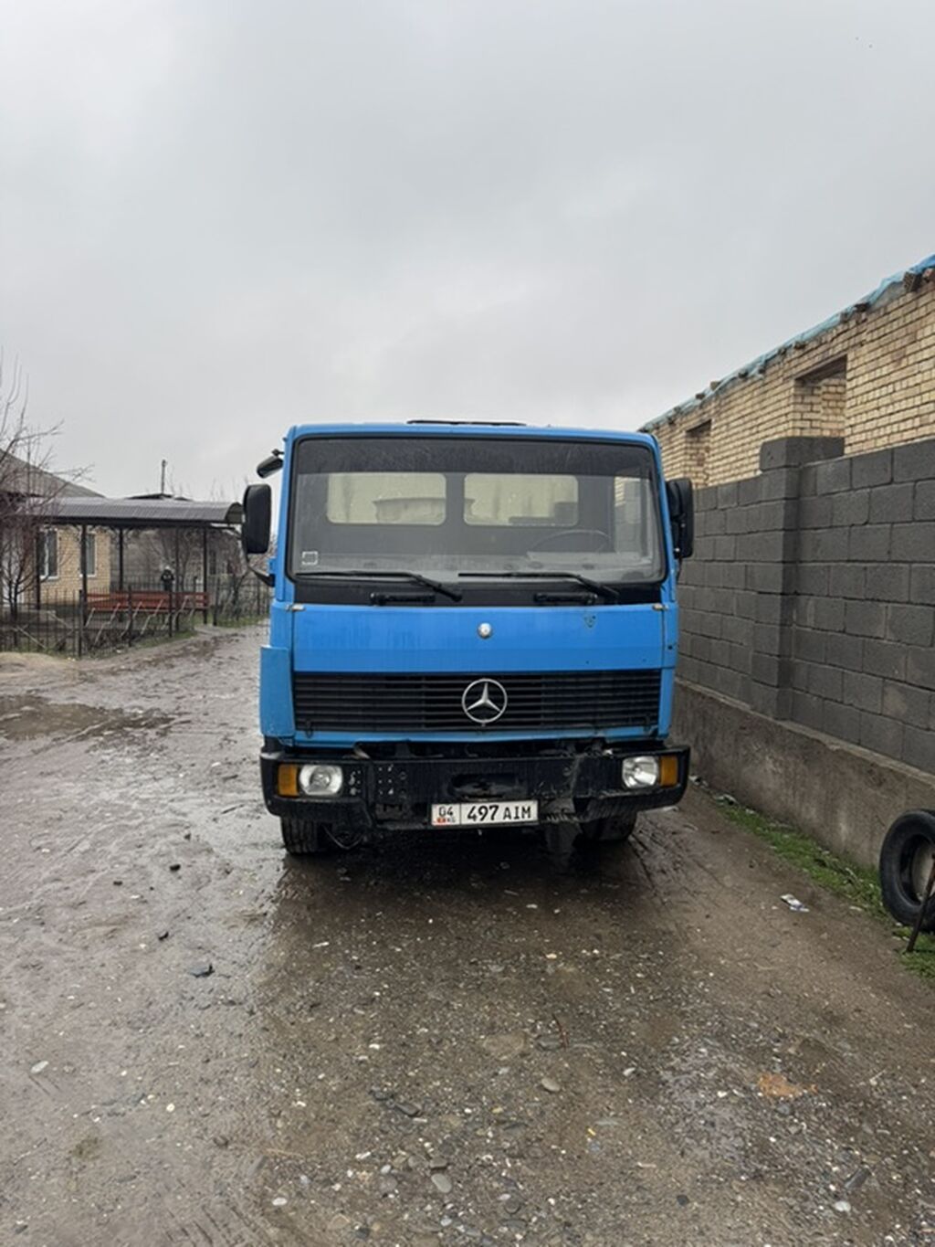 Mercedes-Benz 