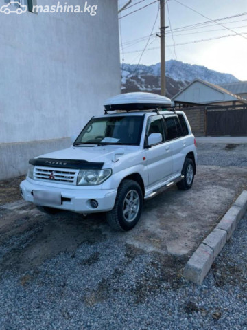 Mitsubishi Pajero iO