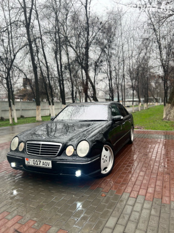Mercedes-Benz E-Класс