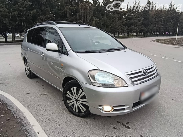 Toyota Avensis Verso