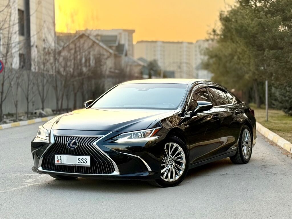 Lexus ES