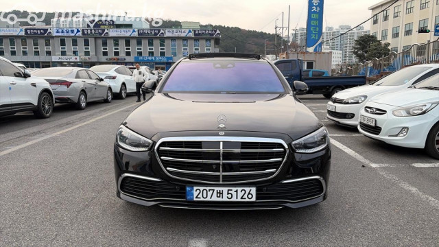 Mercedes-Benz S-Класс