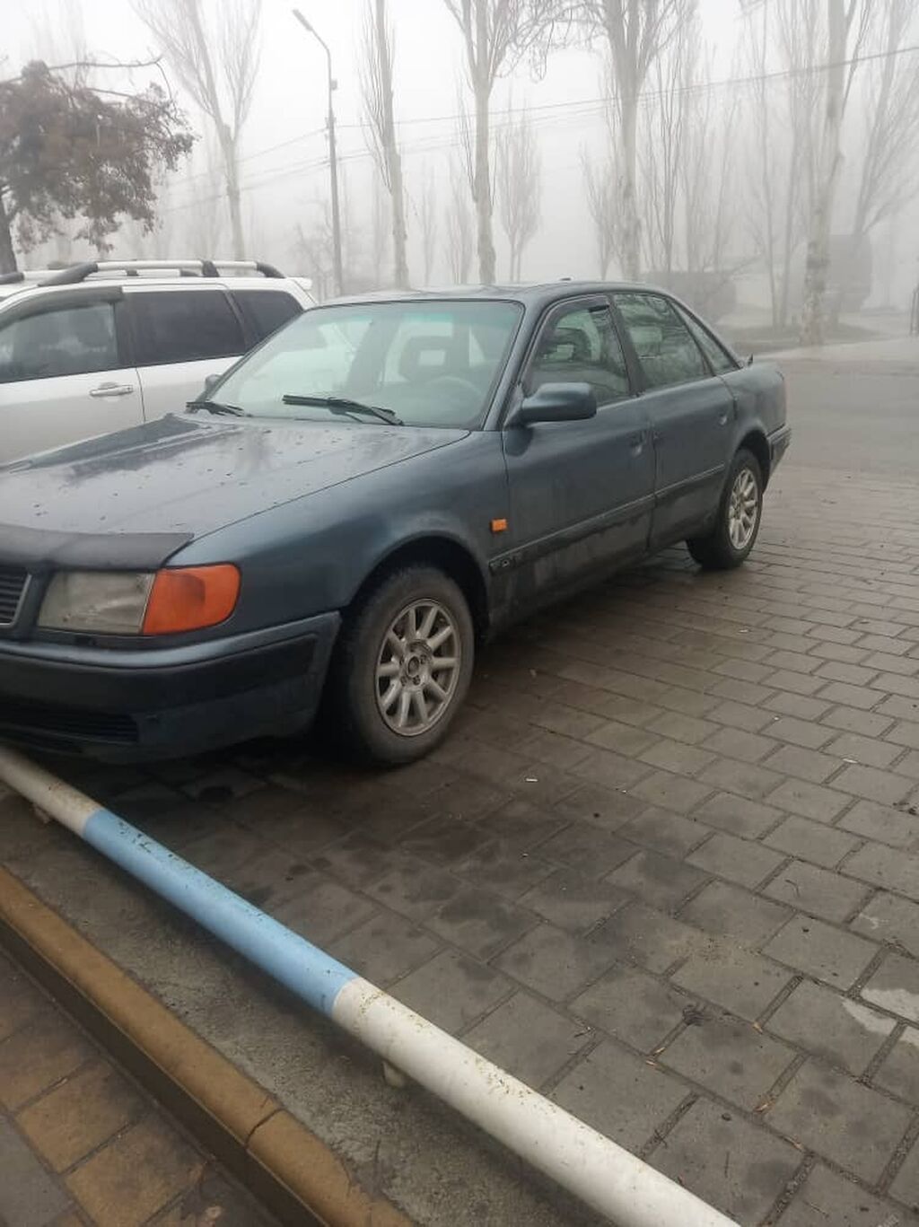 Audi 100