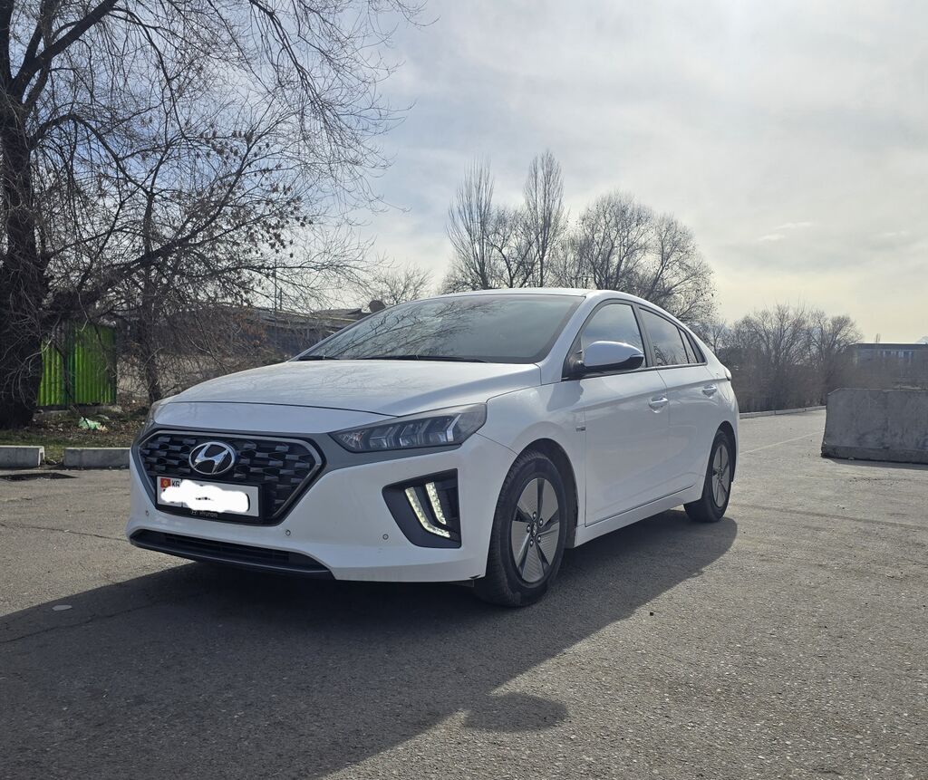 Hyundai Ioniq