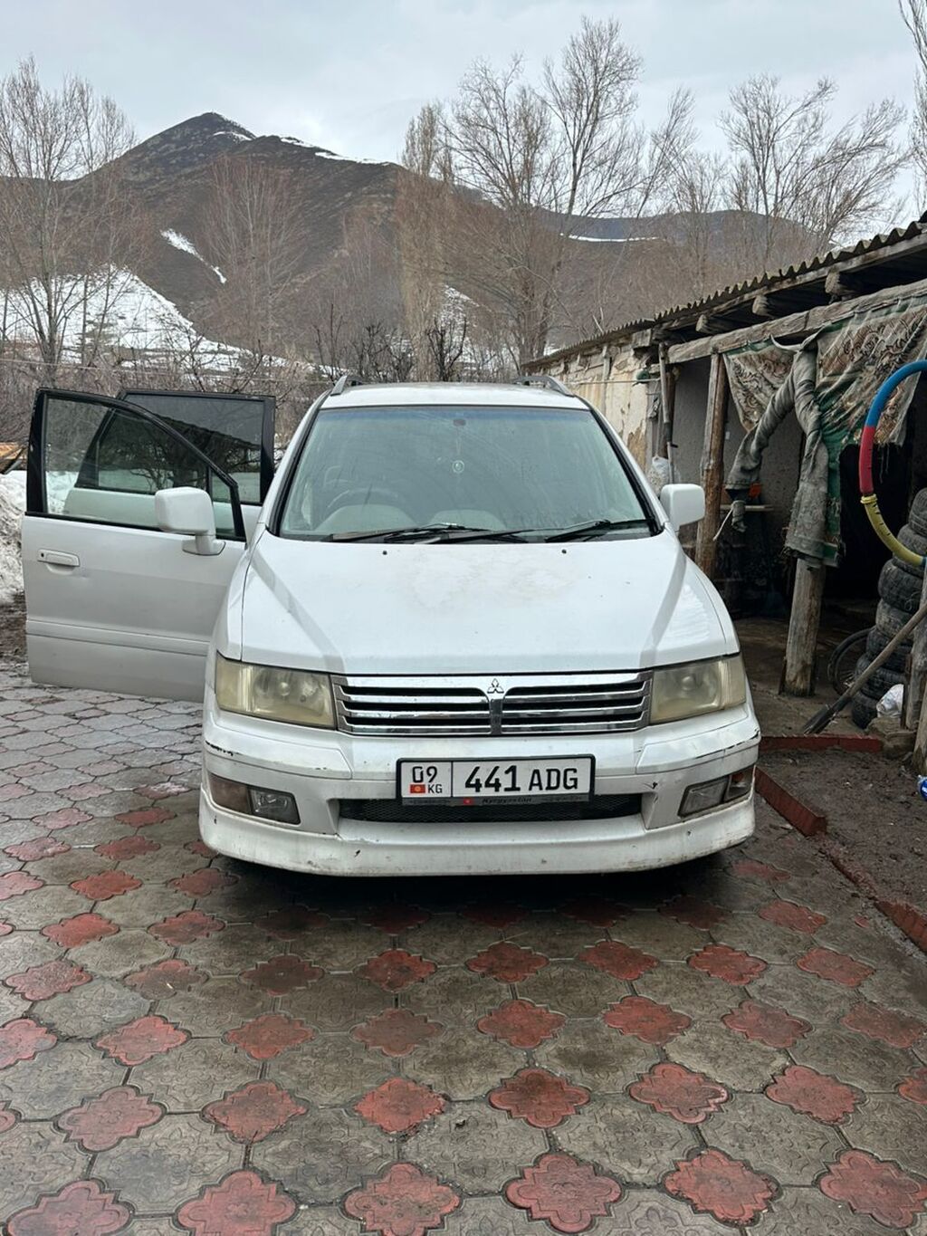 Mitsubishi Chariot