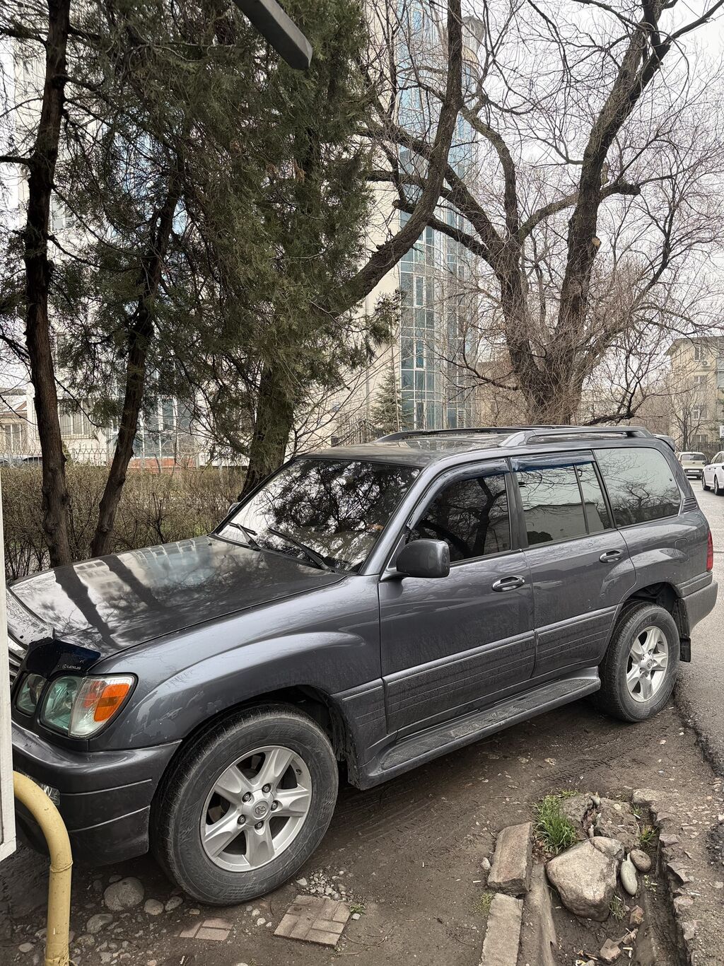 Lexus LX