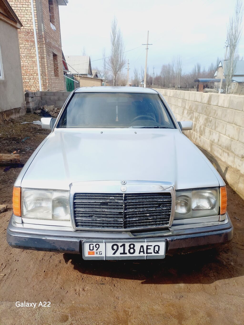 Mercedes-Benz W124