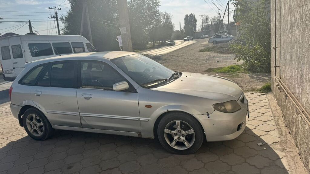 Mazda Familia