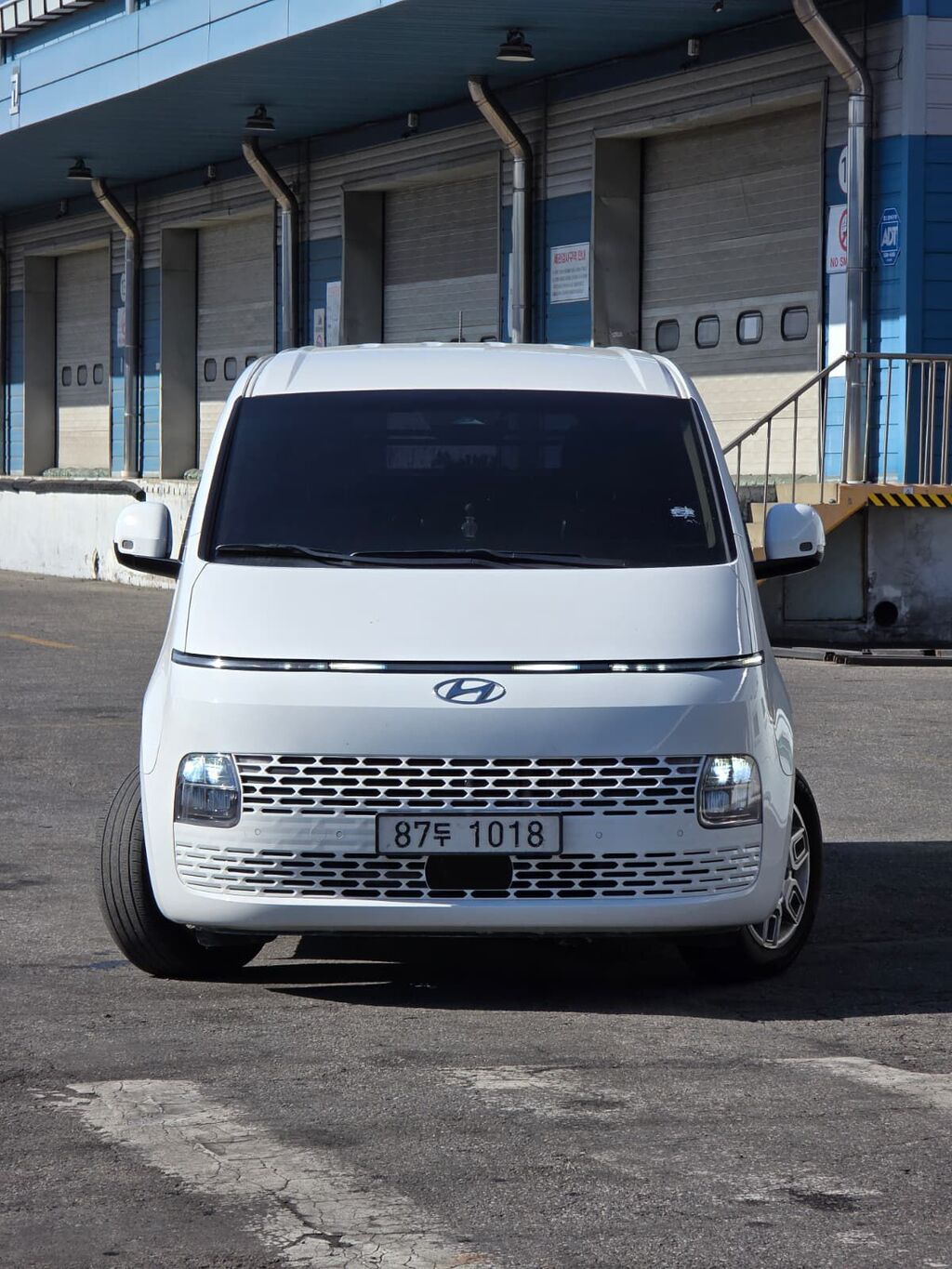 Hyundai Staria