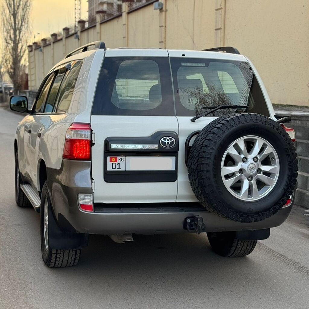 Toyota Land Cruiser
