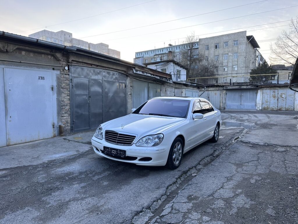 Mercedes-Benz S-Class