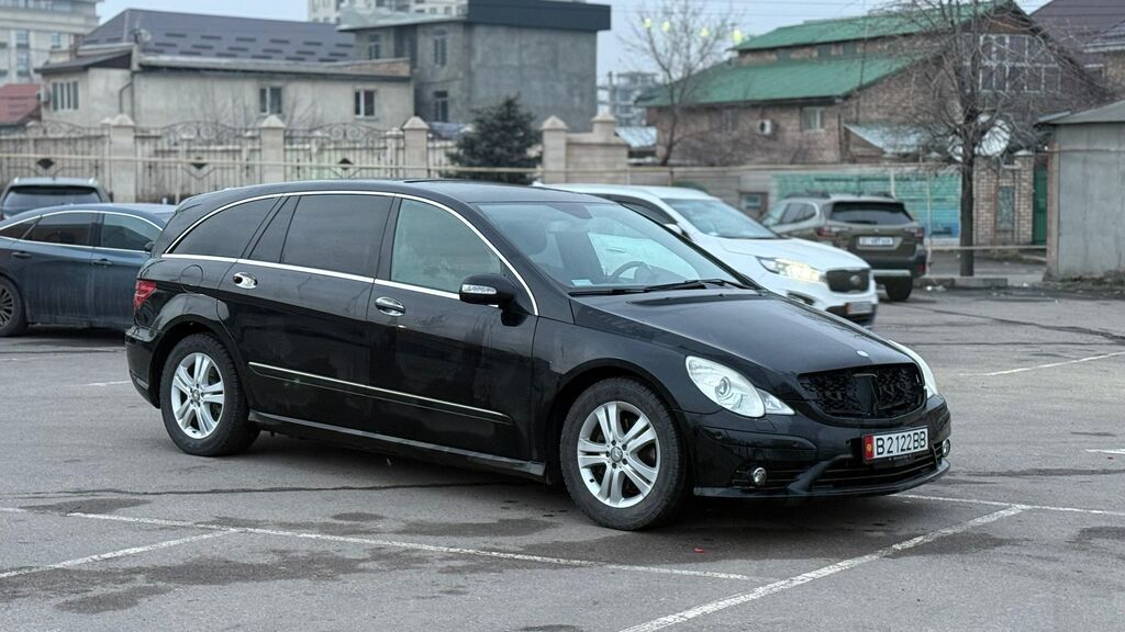 Mercedes-Benz R-Class