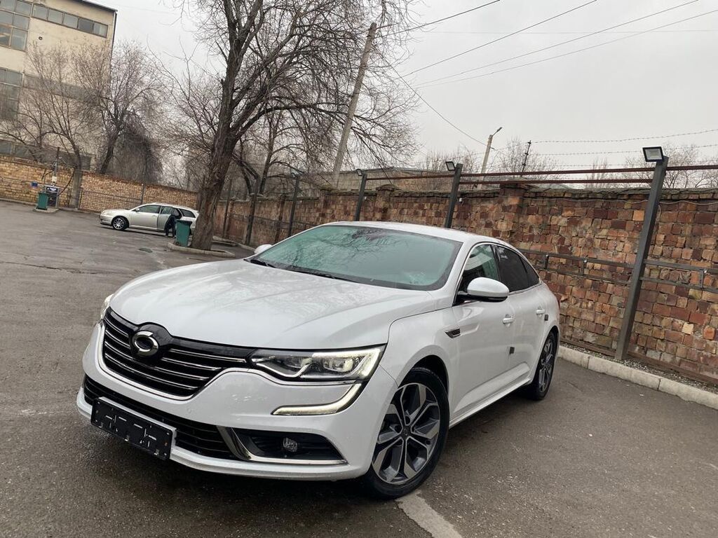 Renault SM6