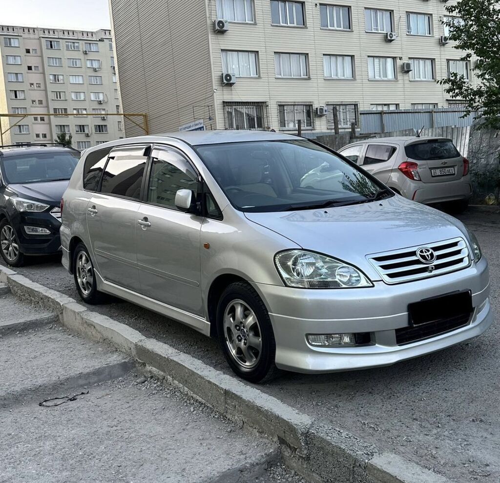 Toyota Ipsum