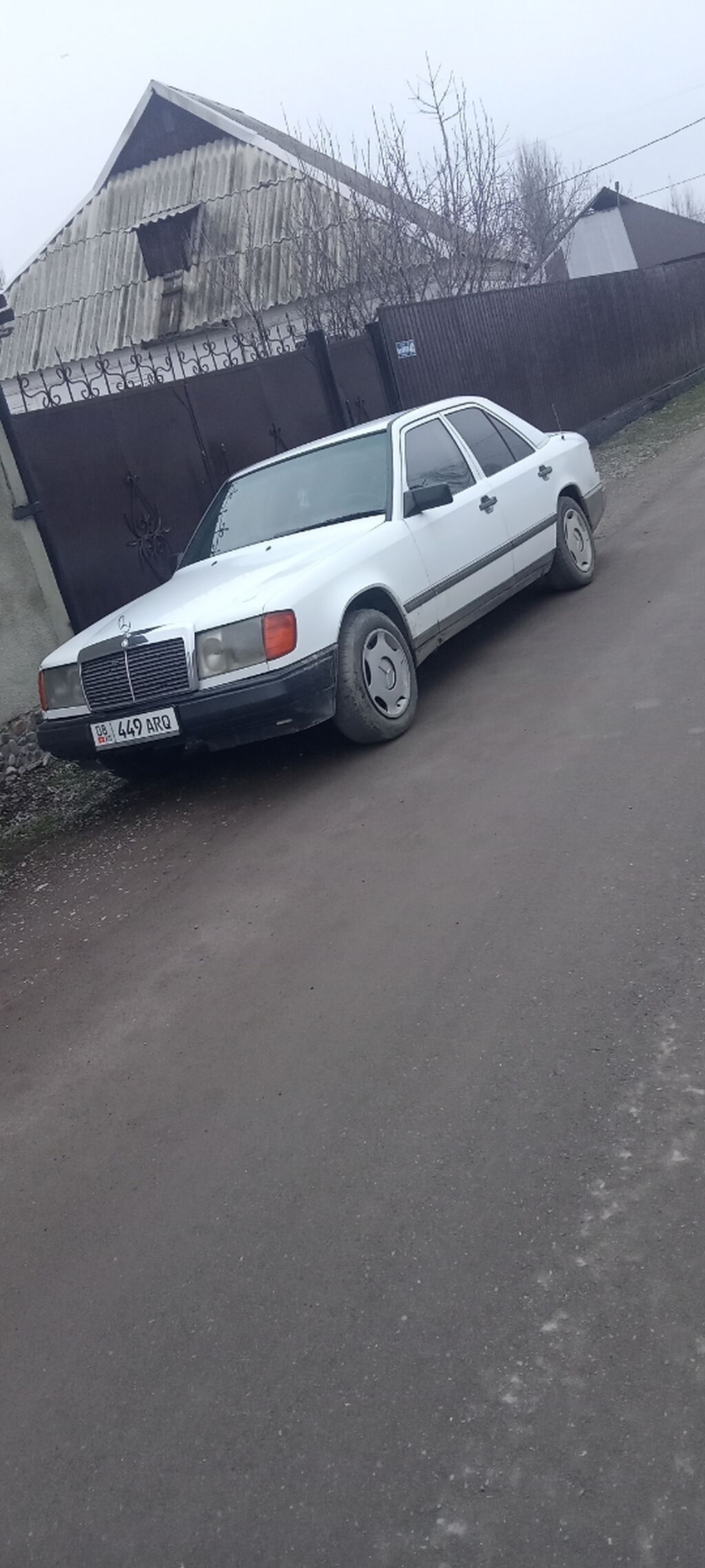 Mercedes-Benz W124
