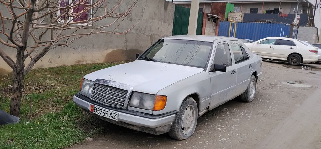 Mercedes-Benz W124