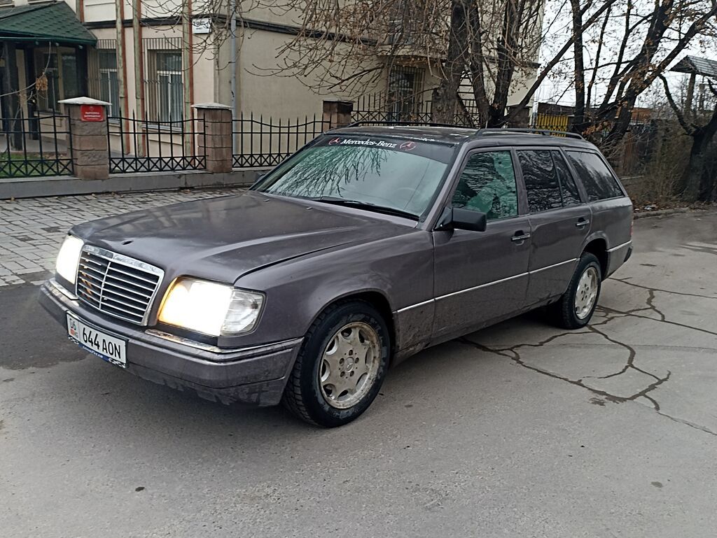 Mercedes-Benz W124