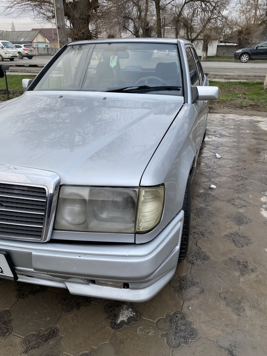 Mercedes-Benz W124