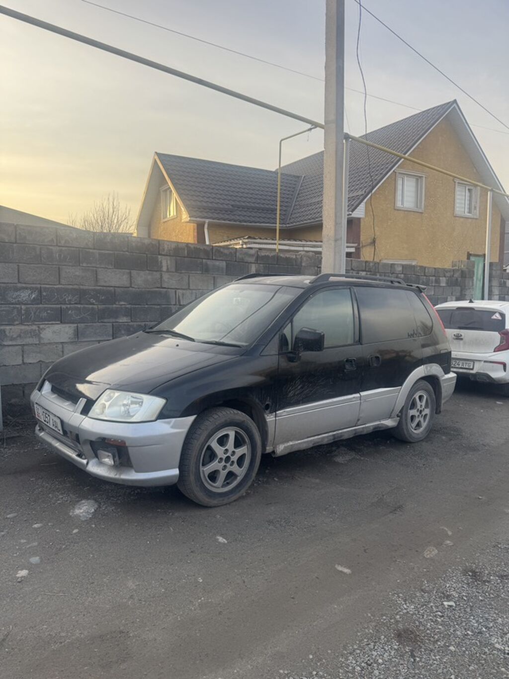 Mitsubishi RVR