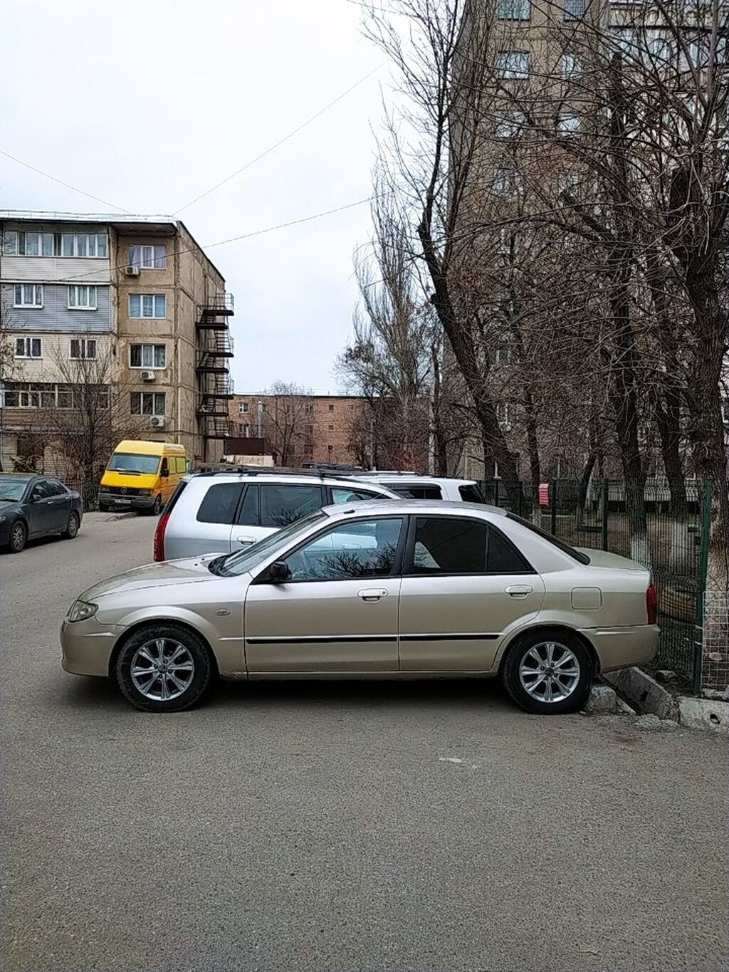 Mazda 323