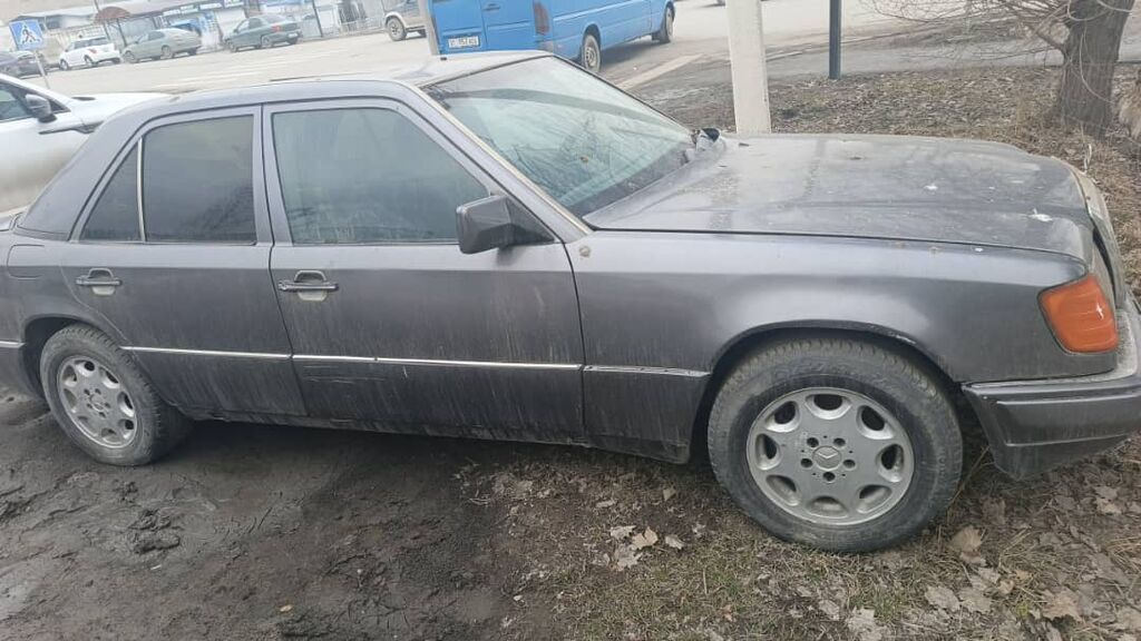 Mercedes-Benz W124
