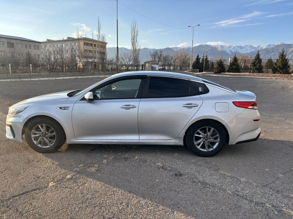 Kia K5