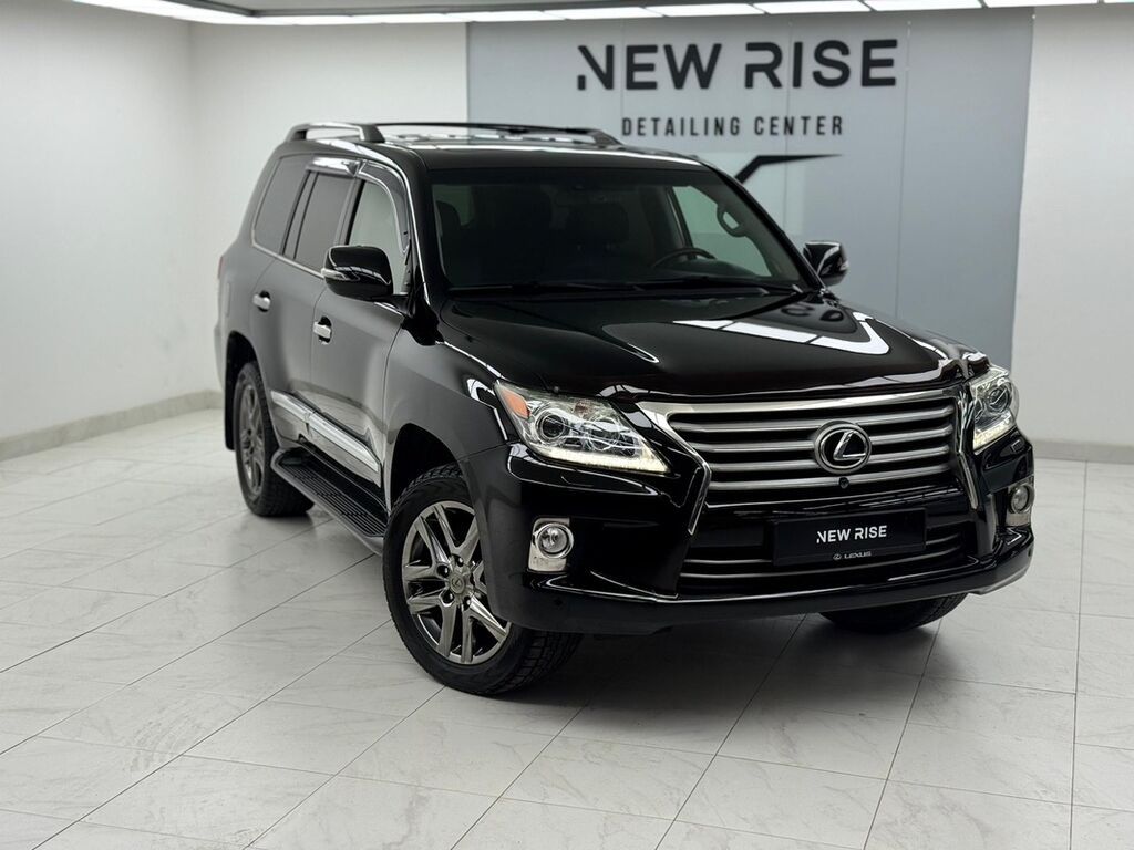 Lexus LX