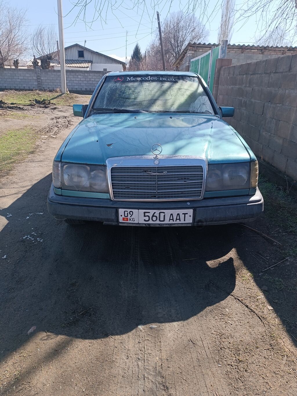 Mercedes-Benz W124