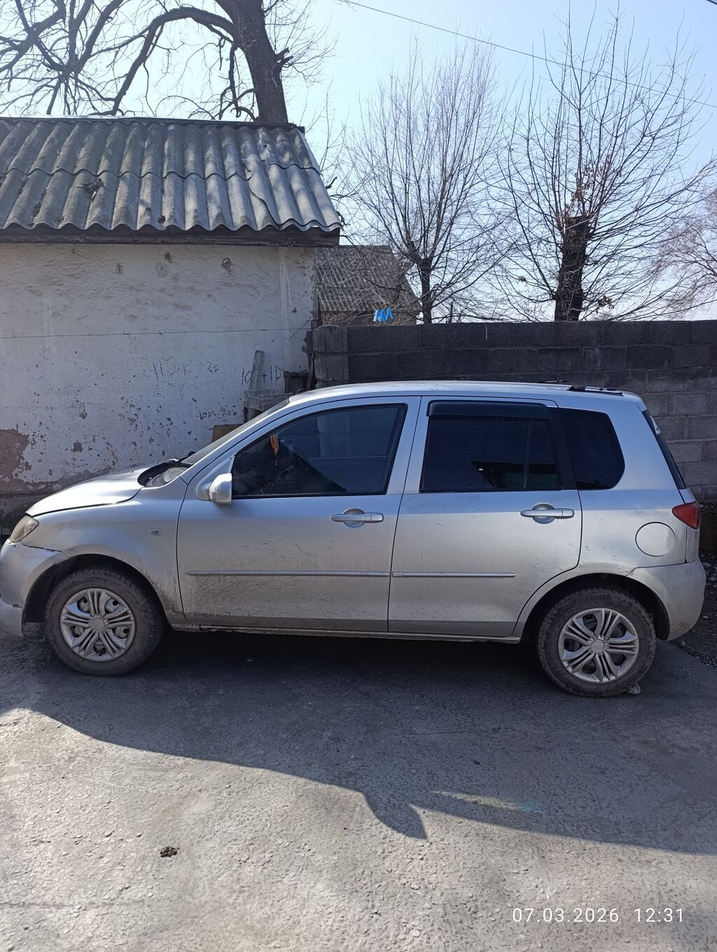 Mazda Verisa