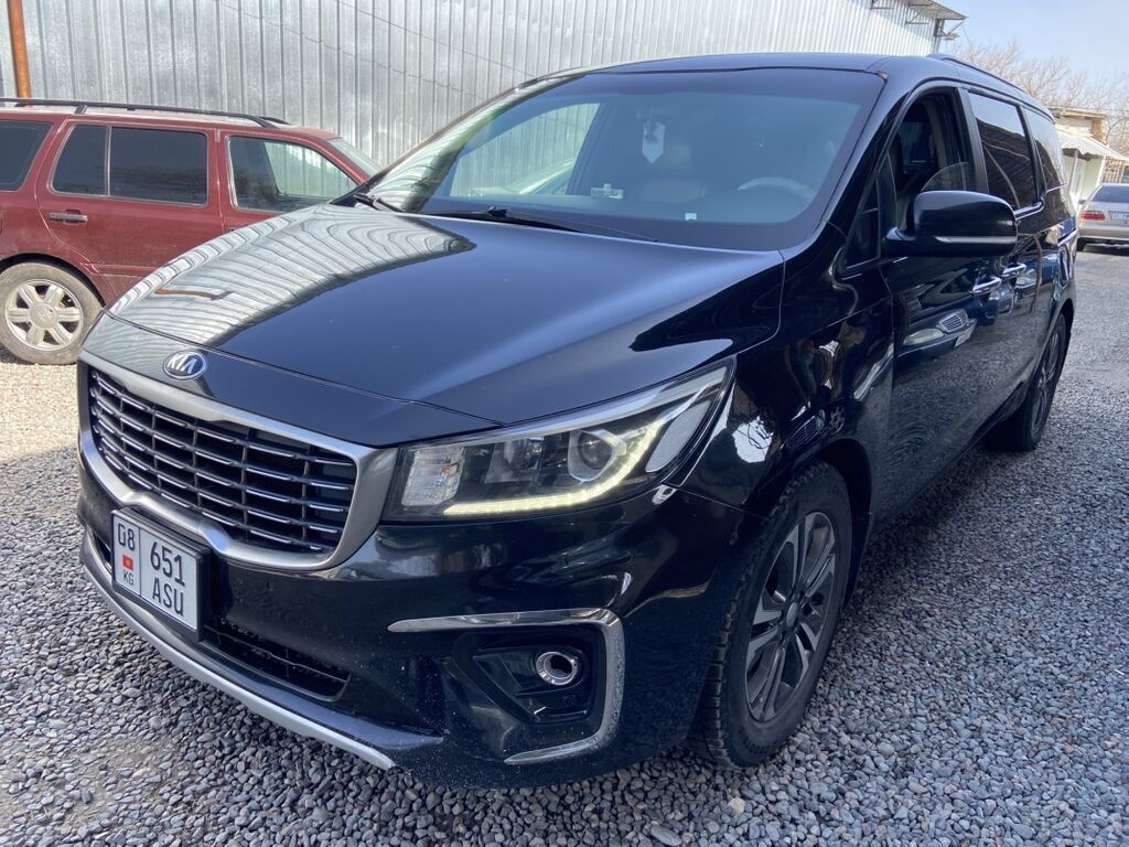Kia Carnival