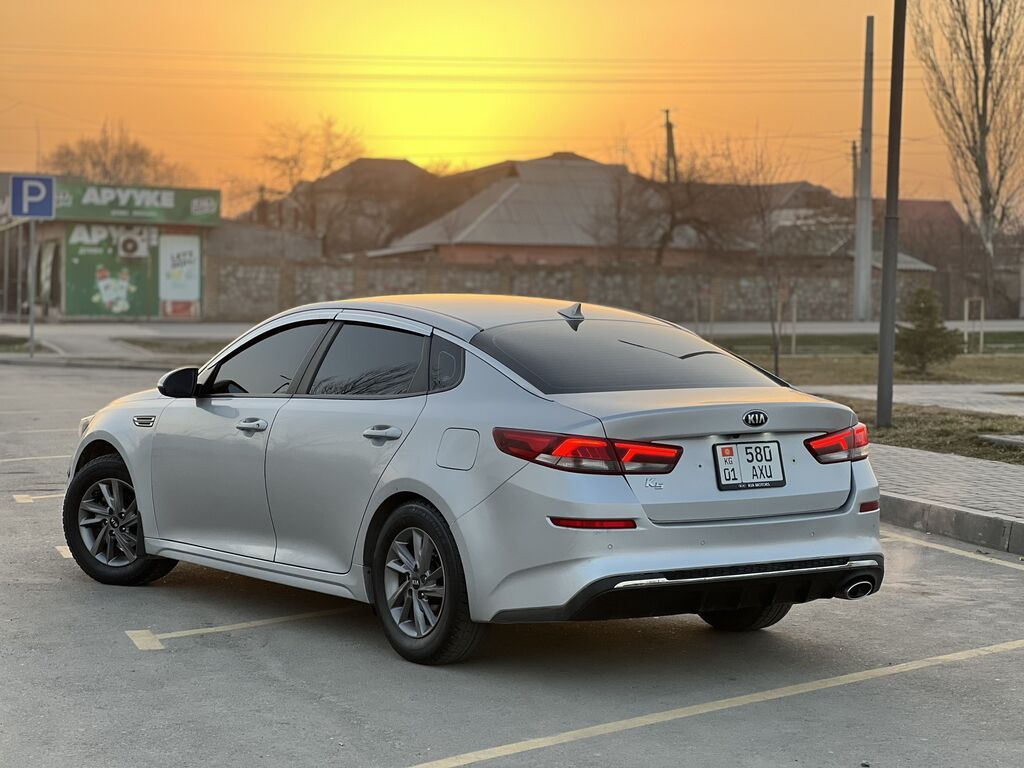 Kia K5